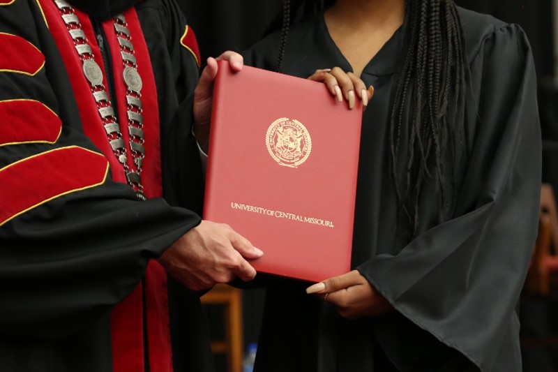 grad-diploma-photo